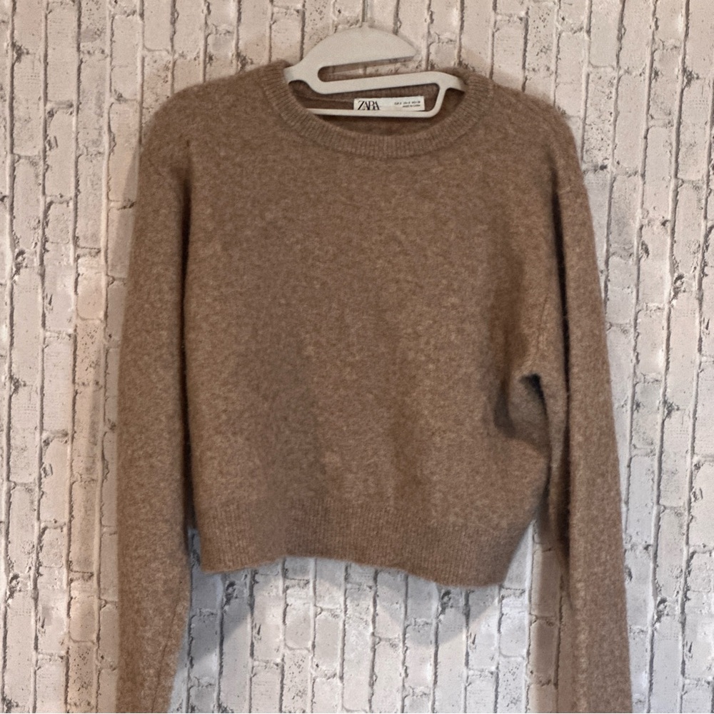 Zara Beige Crew Neck Sweater
